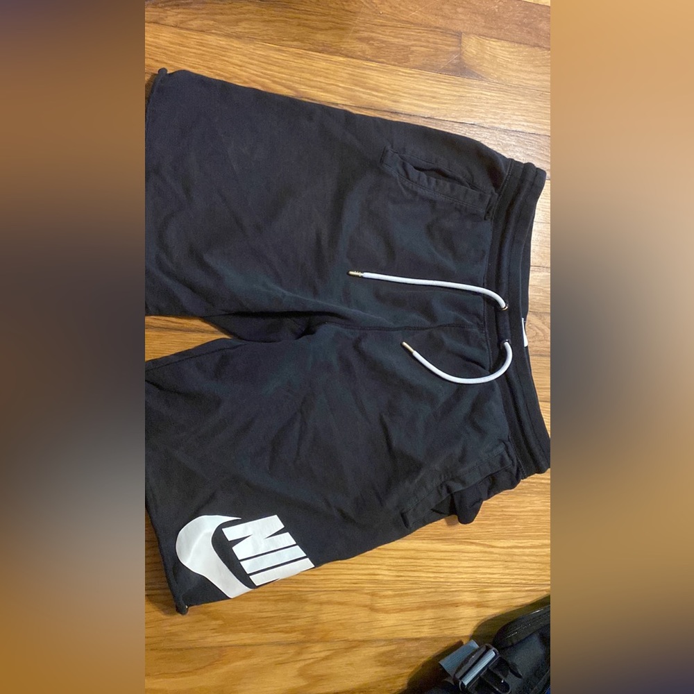 Men’s Large Fleece Nike shorts